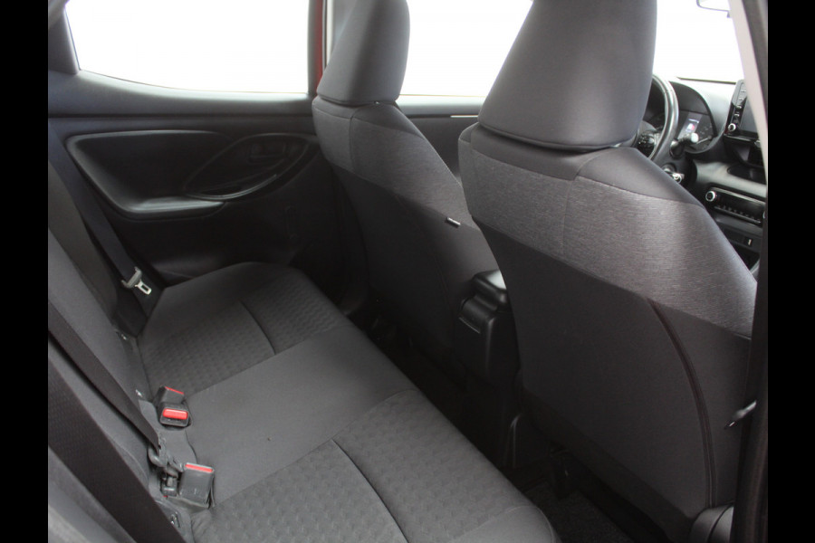 Toyota Yaris 1.5 Hybrid 115 Active CLIMATE | ADAPCRUISE | CARPLAY | DAB | LED | CAMERA | ISOFIX