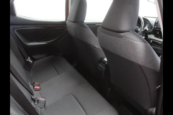 Toyota Yaris 1.5 Hybrid 115 Active CLIMATE | ADAPCRUISE | CARPLAY | DAB | LED | CAMERA | ISOFIX