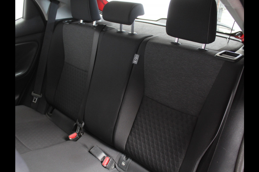 Toyota Yaris 1.5 Hybrid 115 Active CLIMATE | ADAPCRUISE | CARPLAY | DAB | LED | CAMERA | ISOFIX