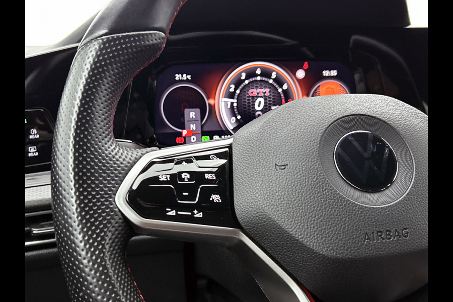 Volkswagen Golf 2.0 TSI GTI Clubsport (Goed OndH, Carplay, Harman/ Kardon, Camera, StoelV, SfeerV, Adapt cruise, Etc)