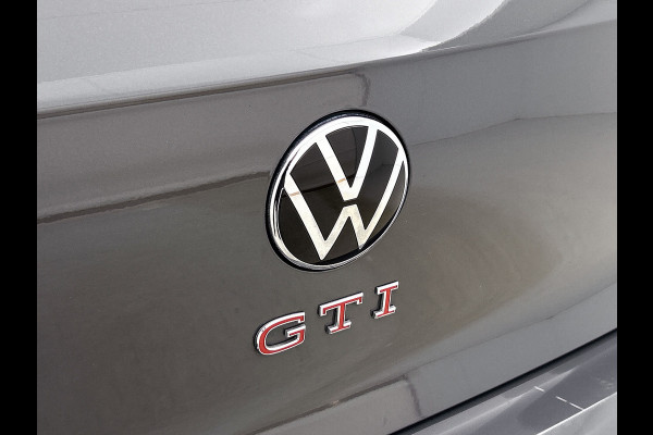 Volkswagen Golf 2.0 TSI GTI Clubsport (Goed OndH, Carplay, Harman/ Kardon, Camera, StoelV, SfeerV, Adapt cruise, Etc)