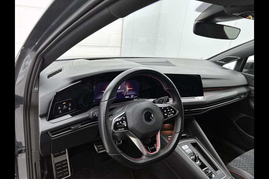 Volkswagen Golf 2.0 TSI GTI Clubsport (Goed OndH, Carplay, Harman/ Kardon, Camera, StoelV, SfeerV, Adapt cruise, Etc)