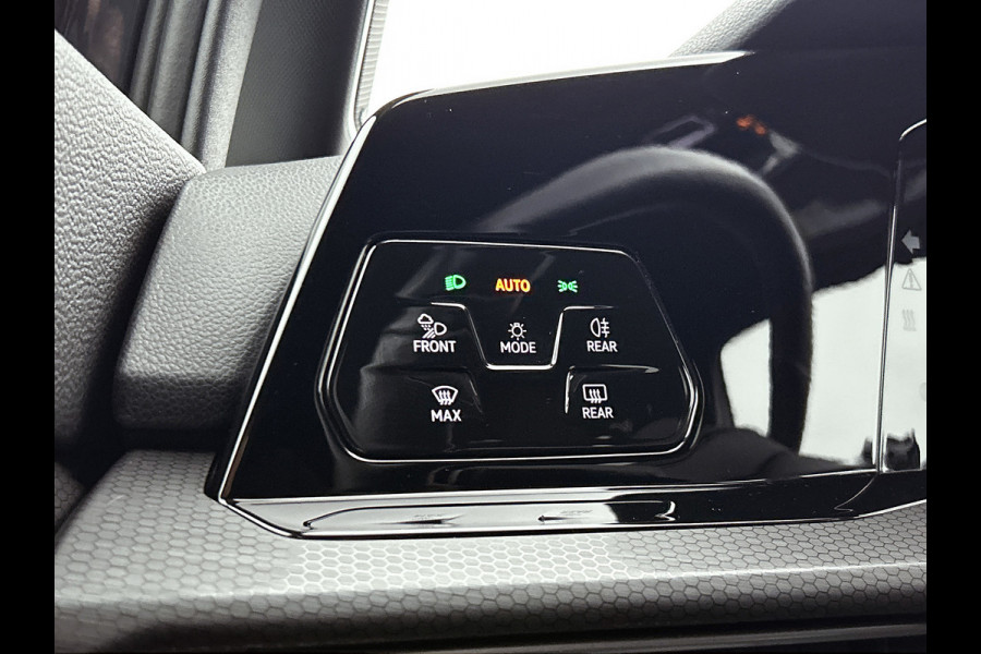 Volkswagen Golf 2.0 TSI GTI Clubsport (Goed OndH, Carplay, Harman/ Kardon, Camera, StoelV, SfeerV, Adapt cruise, Etc)