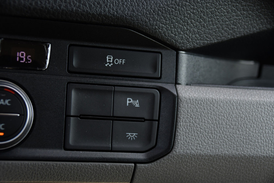 MAN TGE 3.180 35 2.0 L3H3 PB Edition Adaptieve Cruise, Camera, Carplay, LED, Clima, Stoelverwarming, Sensoren, Trekhaak, 177pk, Automaat, Uniek!