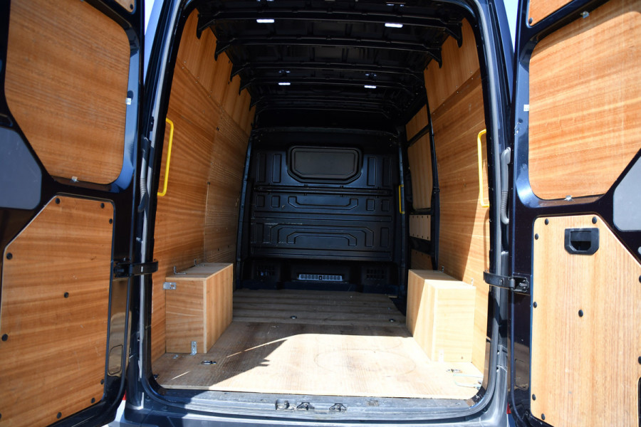 MAN TGE 3.180 35 2.0 L3H3 PB Edition Adaptieve Cruise, Camera, Carplay, LED, Clima, Stoelverwarming, Sensoren, Trekhaak, 177pk, Automaat, Uniek!