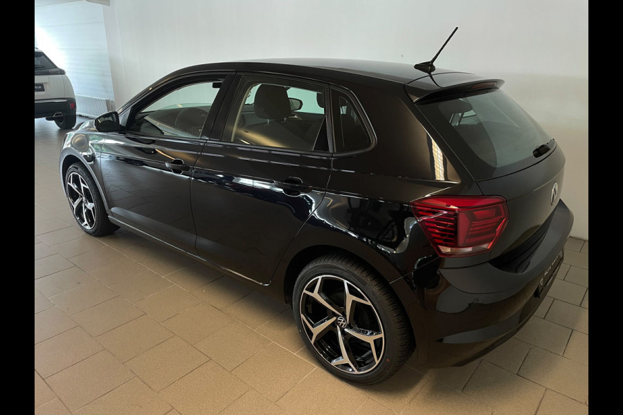 Volkswagen Polo 1.0 TSI Comfortline AIRCO CRUISE APPLE CARPLAY NAV VIA APP PARKEERSENSOREN 17 INCH LMV