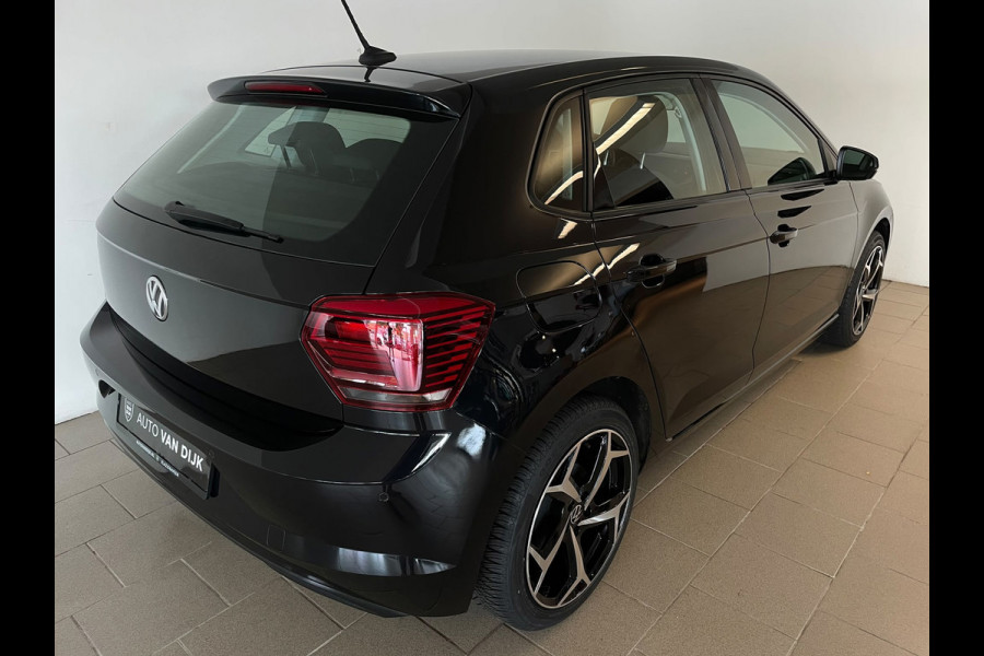 Volkswagen Polo 1.0 TSI Comfortline AIRCO CRUISE APPLE CARPLAY NAV VIA APP PARKEERSENSOREN 17 INCH LMV