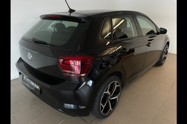 Volkswagen Polo 1.0 TSI Comfortline AIRCO CRUISE APPLE CARPLAY NAV VIA APP PARKEERSENSOREN 17 INCH LMV