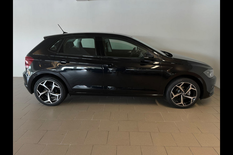 Volkswagen Polo 1.0 TSI Comfortline AIRCO CRUISE APPLE CARPLAY NAV VIA APP PARKEERSENSOREN 17 INCH LMV