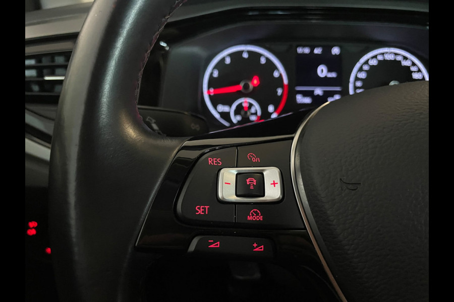 Volkswagen Polo 1.0 TSI Comfortline AIRCO CRUISE APPLE CARPLAY NAV VIA APP PARKEERSENSOREN 17 INCH LMV