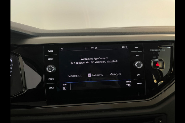 Volkswagen Polo 1.0 TSI Comfortline AIRCO CRUISE APPLE CARPLAY NAV VIA APP PARKEERSENSOREN 17 INCH LMV