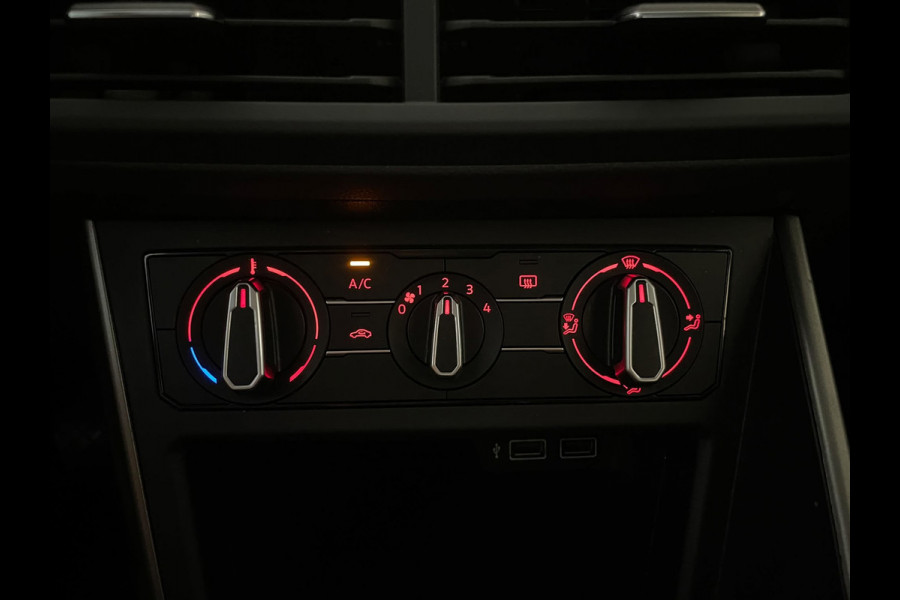 Volkswagen Polo 1.0 TSI Comfortline AIRCO CRUISE APPLE CARPLAY NAV VIA APP PARKEERSENSOREN 17 INCH LMV