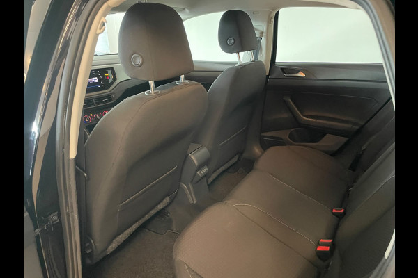 Volkswagen Polo 1.0 TSI Comfortline AIRCO CRUISE APPLE CARPLAY NAV VIA APP PARKEERSENSOREN 17 INCH LMV