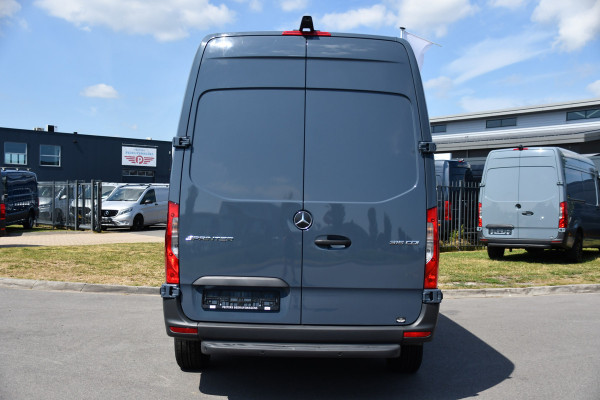 Mercedes-Benz Sprinter 315 1.9 CDI L2 Pro PB Edition FACELIFT! Adaptieve Cruise, Camera, Carplay, LED, Automaat, 10,5'' Mbux, 150pk, Clima, binnenspiegel camera, Uniek!