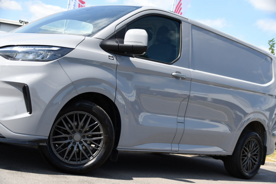 Ford Transit Custom 300 2.0 TDCI L1H1 Limited PB Edition Virtual, Camera, Cruise, Carplaym LED, Stoelverwarming, 136pk, Automaat, Luxe stoel, Sensoren, Multimedia, Uniek!