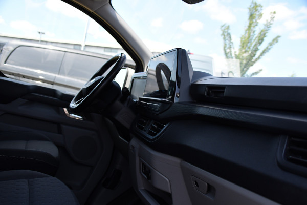 Ford Transit Custom 300 2.0 TDCI L1H1 Limited PB Edition Virtual, Camera, Cruise, Carplaym LED, Stoelverwarming, 136pk, Automaat, Luxe stoel, Sensoren, Multimedia, Uniek!