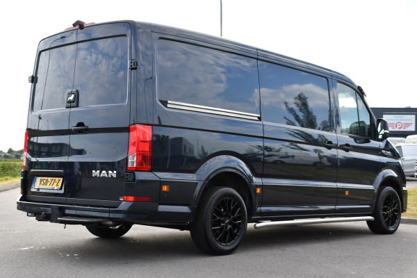 MAN TGE 3.140 35 2.0 L3H3 PB Edition Adaptieve Cruise, Camera, Carplay, LED, 2 x Schuifdeur, Clima, Stoelverwarming, Automaat, Sensoren, Trekhaak, 140pk, Uniek!