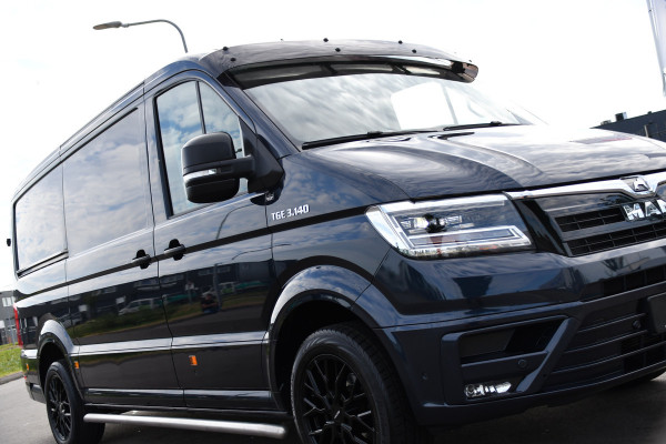 MAN TGE 3.140 35 2.0 L3H3 PB Edition Adaptieve Cruise, Camera, Carplay, LED, 2 x Schuifdeur, Clima, Stoelverwarming, Automaat, Sensoren, Trekhaak, 140pk, Uniek!
