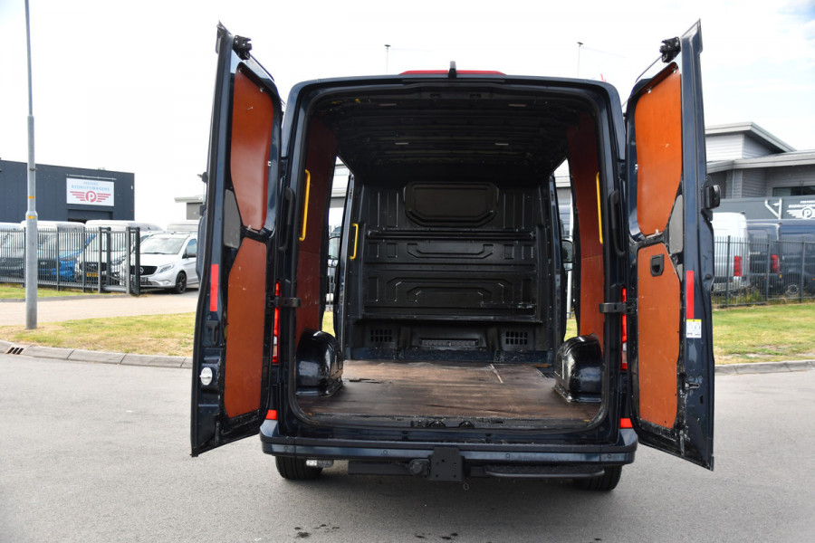 MAN TGE 3.140 35 2.0 L3H3 PB Edition Adaptieve Cruise, Camera, Carplay, LED, 2 x Schuifdeur, Clima, Stoelverwarming, Automaat, Sensoren, Trekhaak, 140pk, Uniek!