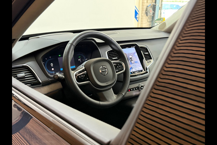 Volvo XC90 2.0 T8 Recharge AWD Ultra Dark 7p|Luchtvering|Trekhaak|Pano| H/K Sound | Massage | Winter Pakket | Driver Assist | HuD