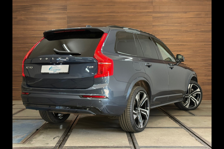 Volvo XC90 2.0 T8 Recharge AWD Ultra Dark 7p|Luchtvering|Trekhaak|Pano| H/K Sound | Massage | Winter Pakket | Driver Assist | HuD