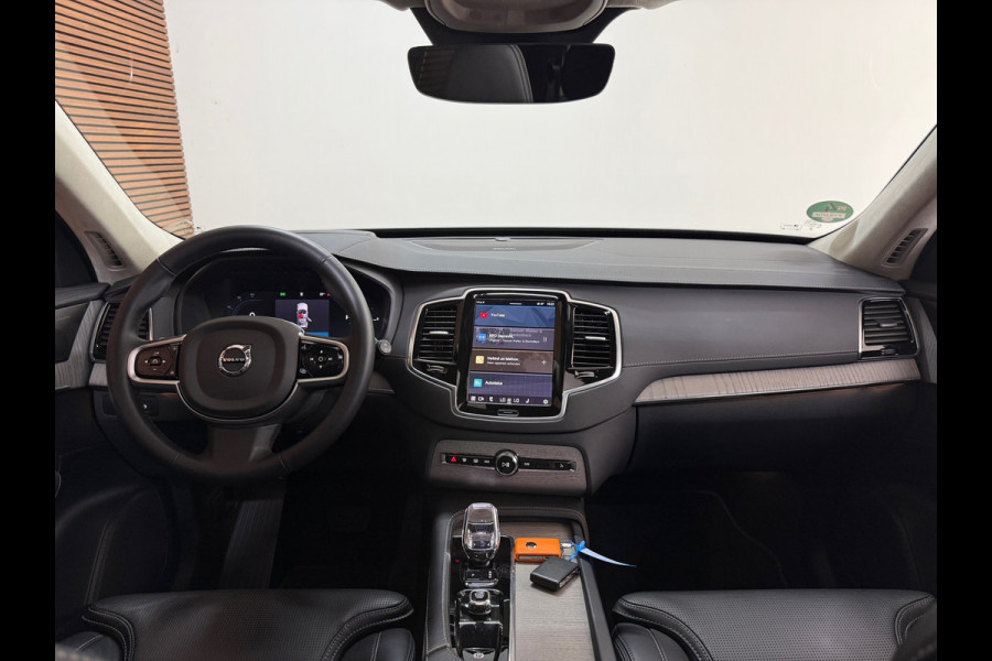 Volvo XC90 2.0 T8 Recharge AWD Ultra Dark 7p|Luchtvering|Trekhaak|Pano| H/K Sound | Massage | Winter Pakket | Driver Assist | HuD