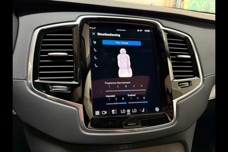Volvo XC90 2.0 T8 Recharge AWD Ultra Dark 7p|Luchtvering|Trekhaak|Pano| H/K Sound | Massage | Winter Pakket | Driver Assist | HuD