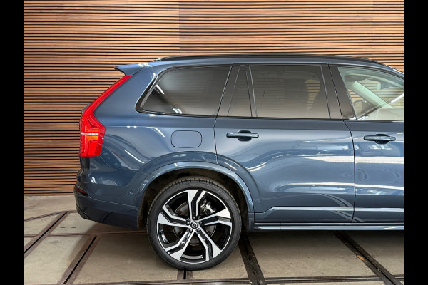 Volvo XC90 2.0 T8 Recharge AWD Ultra Dark 7p|Luchtvering|Trekhaak|Pano| H/K Sound | Massage | Winter Pakket | Driver Assist | HuD
