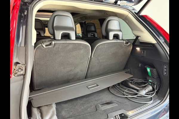 Volvo XC90 2.0 T8 Recharge AWD Ultra Dark 7p|Luchtvering|Trekhaak|Pano| H/K Sound | Massage | Winter Pakket | Driver Assist | HuD