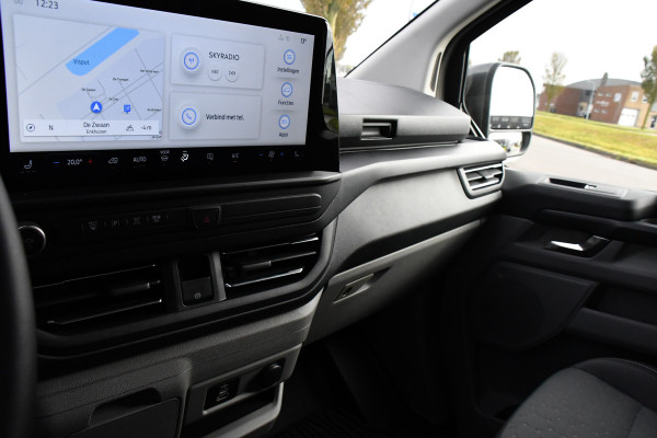 Ford E-Transit Custom 340 L2H1 Limited 65 kWh Virtual, Adaptieve Cruise, Camera, Carplay, Stoelverwarming, LED, 218pk, NAVI, Uniek!