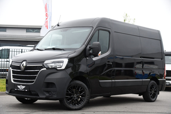 Renault Master T35 2.3 dCi 150 L2H2 Black Edition Cruise, Camera, Carplay, 150pk, Automaat Multimedia, LED, NAVI, Trekhaak, Uniek!