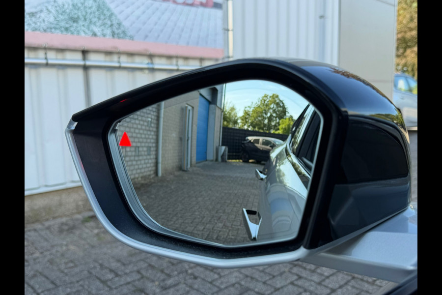 DS DS 4 E-Tense Performance Line PHEV 225 Pk | Navigatie | Cruise | 360 Camera | Clima | Side assist | KeyLess | 19" Lichtmetaal.