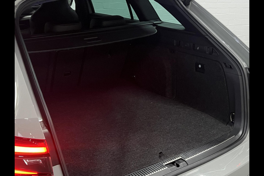 Škoda Superb Combi 1.4 TSI iV Sportline Business Trekhaak | Cruise control | Carplay | Stoelverwarming | Achteruitrijcamera | Navigatie | Keyless | Leder/Alcantara