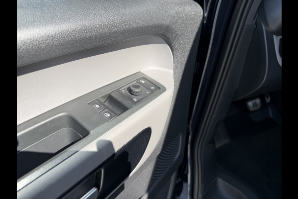 Volkswagen ID. Buzz Cargo Bulli edition 79 kWh | 1e Eigenaar | Elektrische Zij-Schuifdeur | Camera