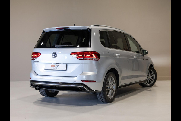 Volkswagen Touran 1.4 TSI Highline Edition R 7p 150pk / Trekhaak / Achteruitrijcamera / Stoelverwarming / Adaptieve cruise control / Navigatie / Apple carplay /