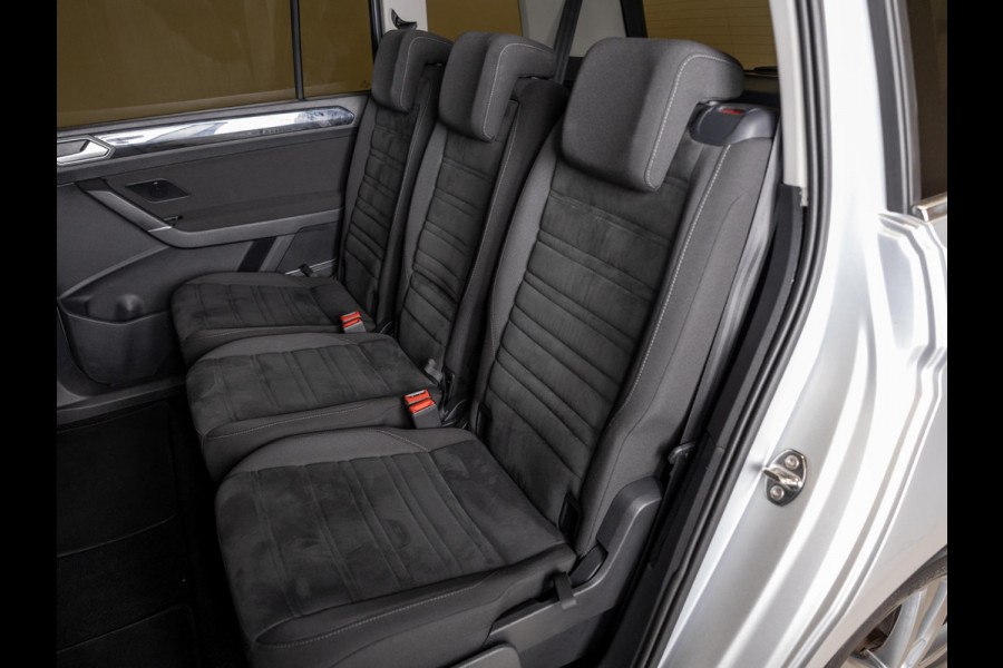 Volkswagen Touran 1.4 TSI Highline Edition R 7p 150pk / Trekhaak / Achteruitrijcamera / Stoelverwarming / Adaptieve cruise control / Navigatie / Apple carplay /