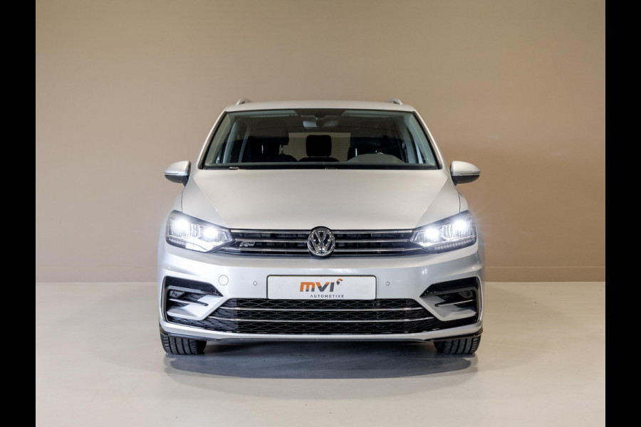 Volkswagen Touran 1.4 TSI Highline Edition R 7p 150pk / Trekhaak / Achteruitrijcamera / Stoelverwarming / Adaptieve cruise control / Navigatie / Apple carplay /