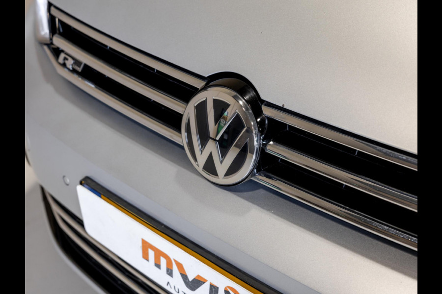 Volkswagen Touran 1.4 TSI Highline Edition R 7p 150pk / Trekhaak / Achteruitrijcamera / Stoelverwarming / Adaptieve cruise control / Navigatie / Apple carplay /
