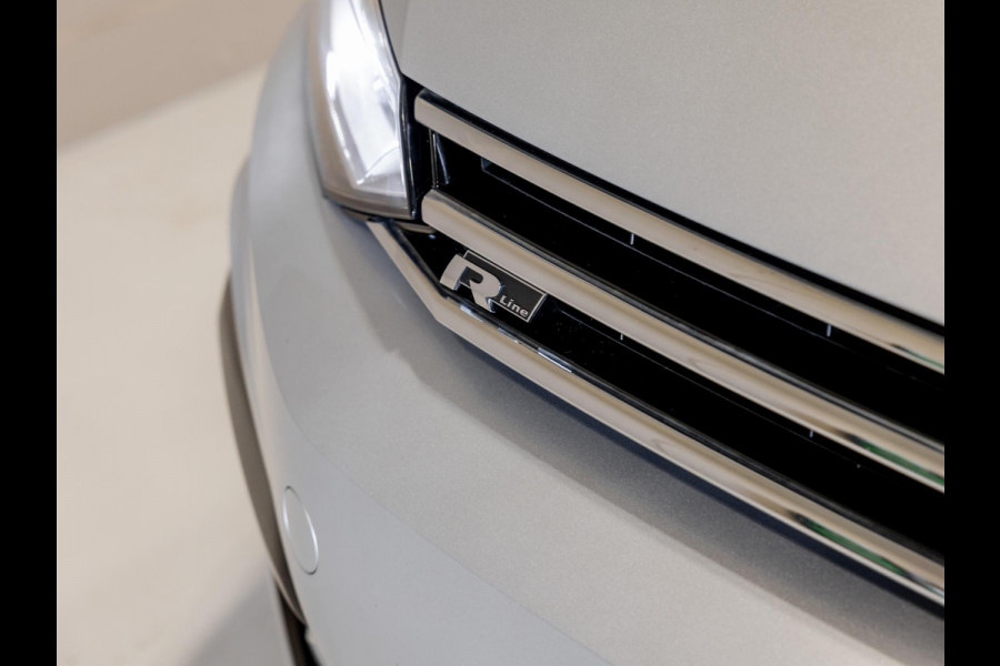 Volkswagen Touran 1.4 TSI Highline Edition R 7p 150pk / Trekhaak / Achteruitrijcamera / Stoelverwarming / Adaptieve cruise control / Navigatie / Apple carplay /