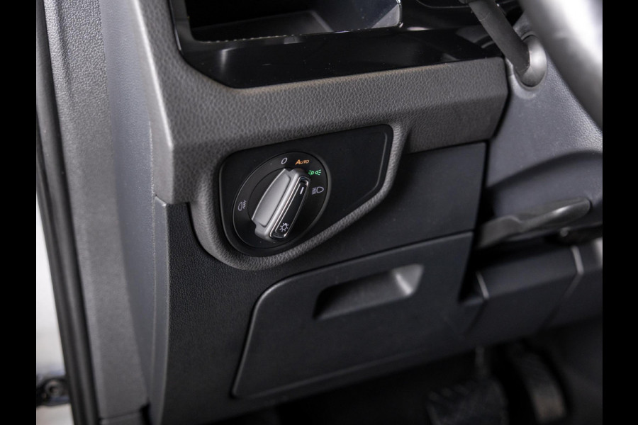 Volkswagen Touran 1.4 TSI Highline Edition R 7p 150pk / Trekhaak / Achteruitrijcamera / Stoelverwarming / Adaptieve cruise control / Navigatie / Apple carplay /