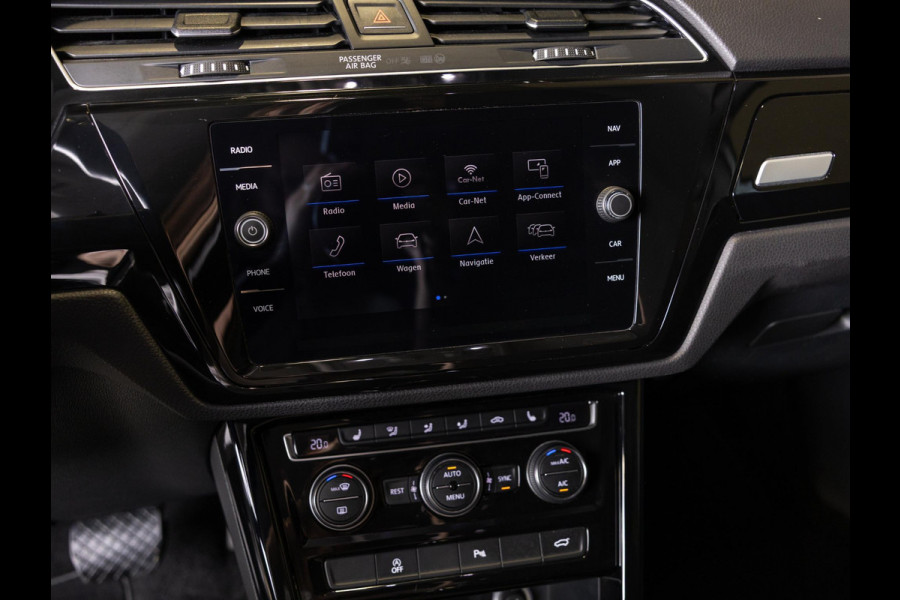 Volkswagen Touran 1.4 TSI Highline Edition R 7p 150pk / Trekhaak / Achteruitrijcamera / Stoelverwarming / Adaptieve cruise control / Navigatie / Apple carplay /
