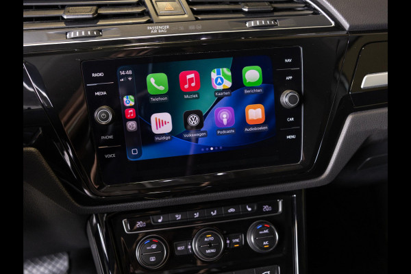Volkswagen Touran 1.4 TSI Highline Edition R 7p 150pk / Trekhaak / Achteruitrijcamera / Stoelverwarming / Adaptieve cruise control / Navigatie / Apple carplay /