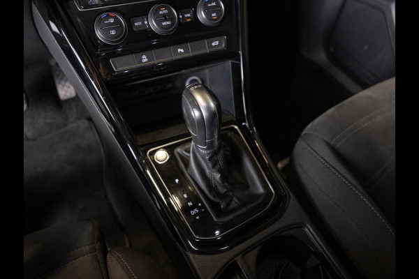 Volkswagen Touran 1.4 TSI Highline Edition R 7p 150pk / Trekhaak / Achteruitrijcamera / Stoelverwarming / Adaptieve cruise control / Navigatie / Apple carplay /