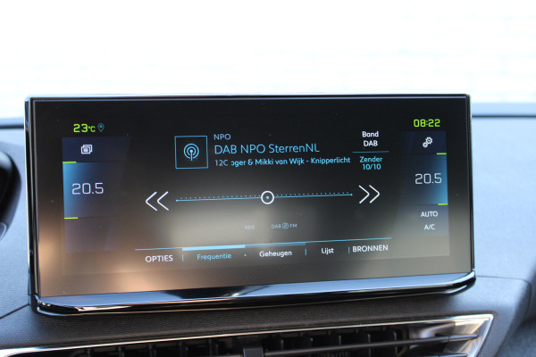 Peugeot 3008 1.6 HYbrid 225 Allure | Stoelverwarming | Navigatie | Led