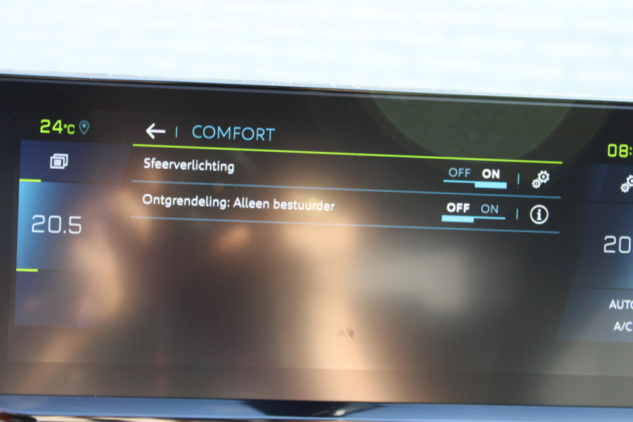 Peugeot 3008 1.6 HYbrid 225 Allure | Stoelverwarming | Navigatie | Led