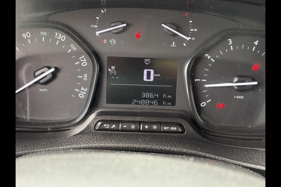 Peugeot Expert 2.0 BlueHDI 120 DC*HAAK*CRUISE*A/C*6-P*NAVI*PDC*