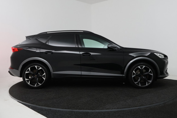 CUPRA Formentor 1.4 e-Hybrid VZ Performance (STOELVERWARMING, Soh 92%, STUURVERWARMING, ADAPTIEVE CRUISE, CAMERA, PARKEERSENSOREN)