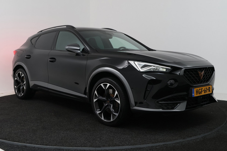 CUPRA Formentor 1.4 e-Hybrid VZ Performance (STOELVERWARMING, Soh 92%, STUURVERWARMING, ADAPTIEVE CRUISE, CAMERA, PARKEERSENSOREN)