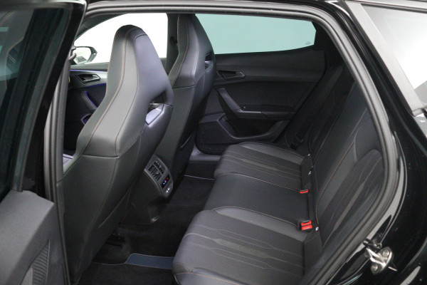 CUPRA Formentor 1.4 e-Hybrid VZ Performance (STOELVERWARMING, Soh 92%, STUURVERWARMING, ADAPTIEVE CRUISE, CAMERA, PARKEERSENSOREN)