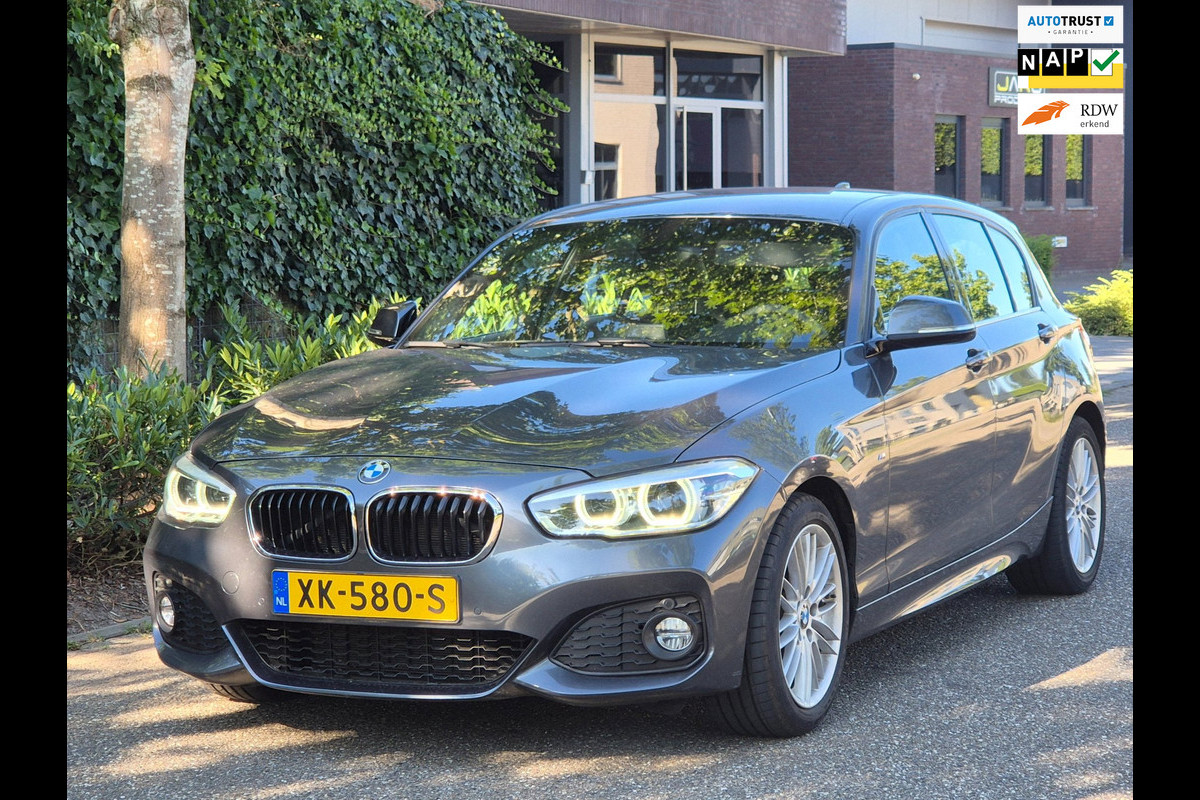 BMW 1-serie 120i High Executive M Sport Apple CarPlay Trekhaak LED NAP Dealer onderhouden RIJKLAAR 184pk